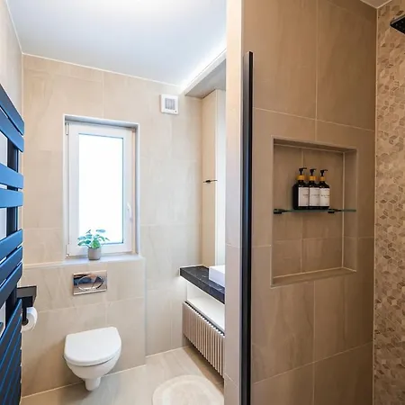 Hilltop Jakuzzi Penthouse Siófok