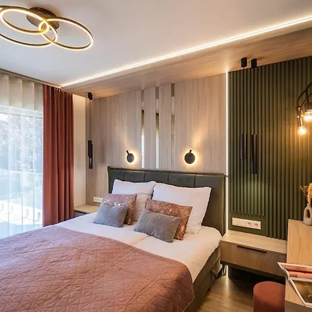 Apartament Hilltop Jakuzzi Penthouse *