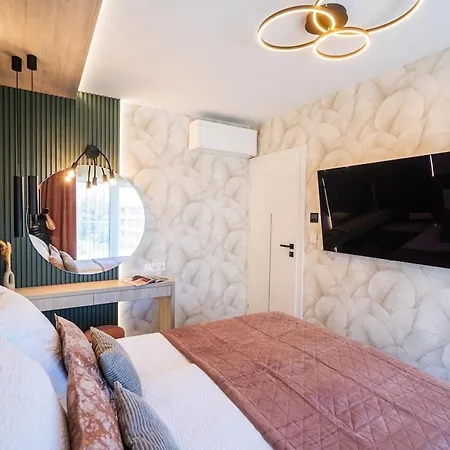 Hilltop Jakuzzi Penthouse Siófok